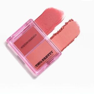 Two Pretty Blush Duo in Strawberry Sorbet